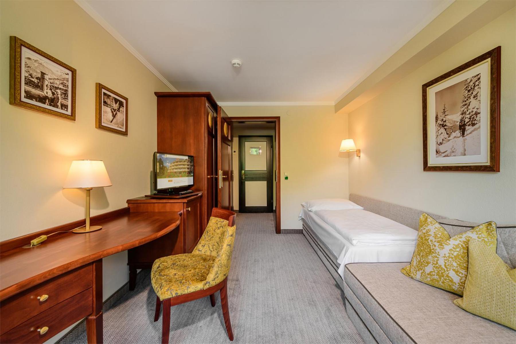 Familienhotel Sonngastein バードガシュタイン エクステリア 写真