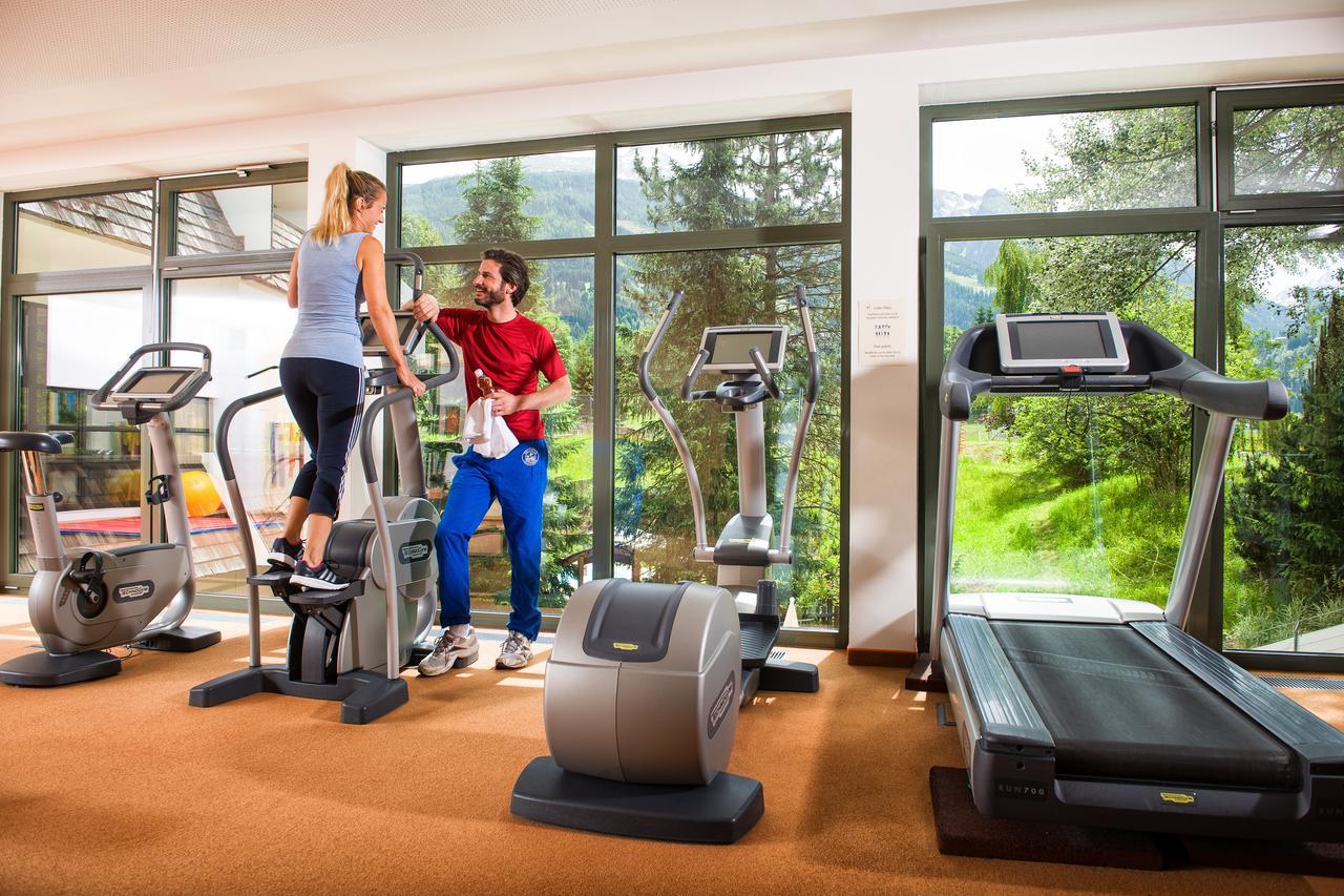 Familienhotel Sonngastein バードガシュタイン エクステリア 写真