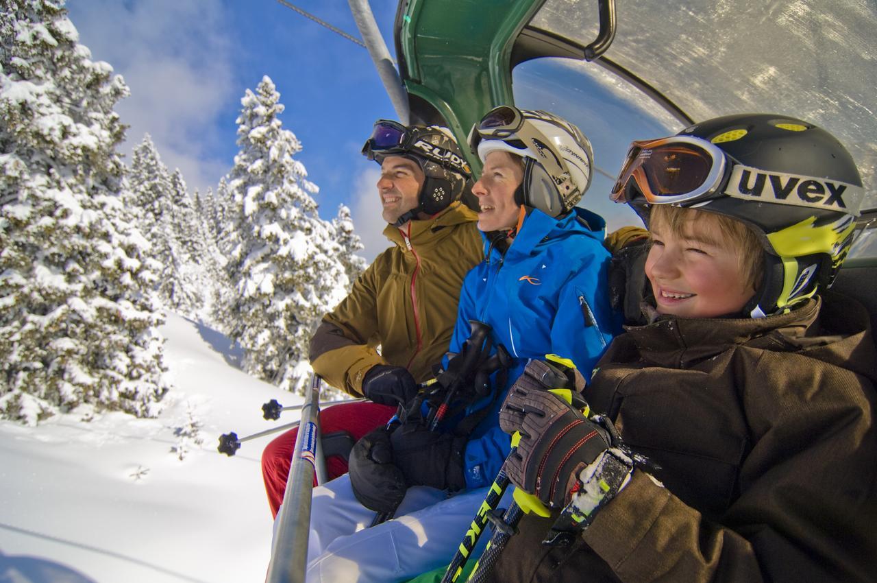 Familienhotel Sonngastein バードガシュタイン エクステリア 写真