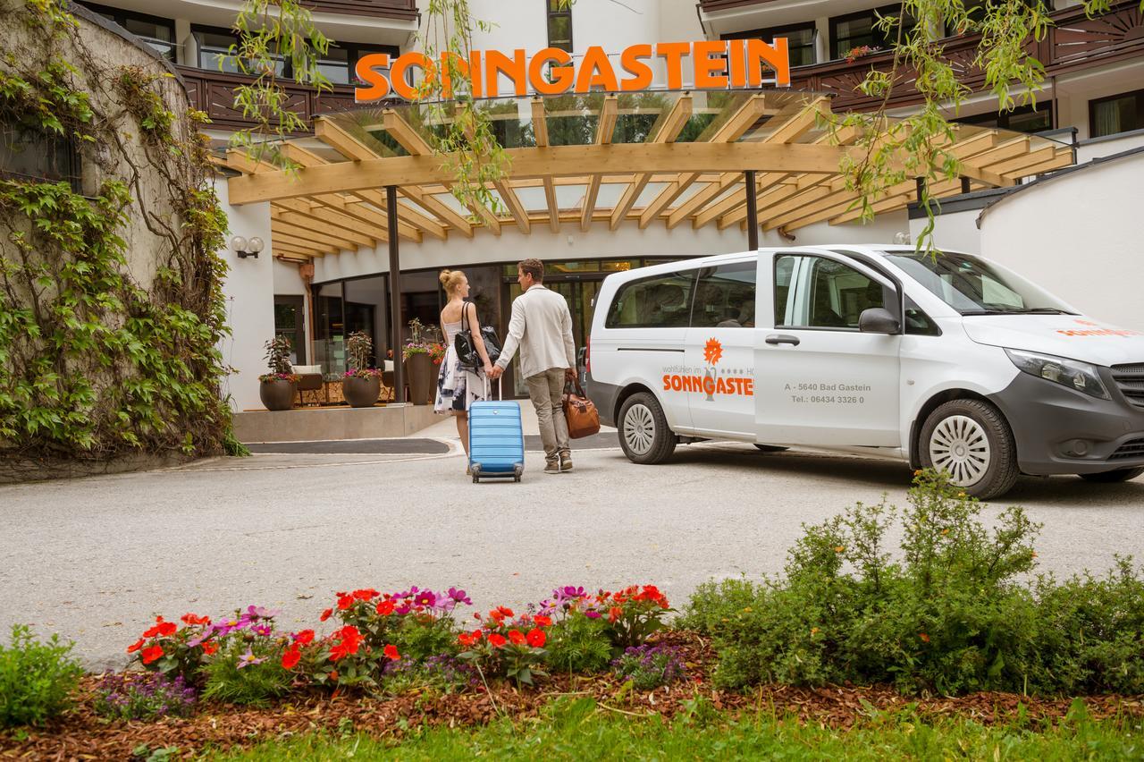 Familienhotel Sonngastein バードガシュタイン エクステリア 写真