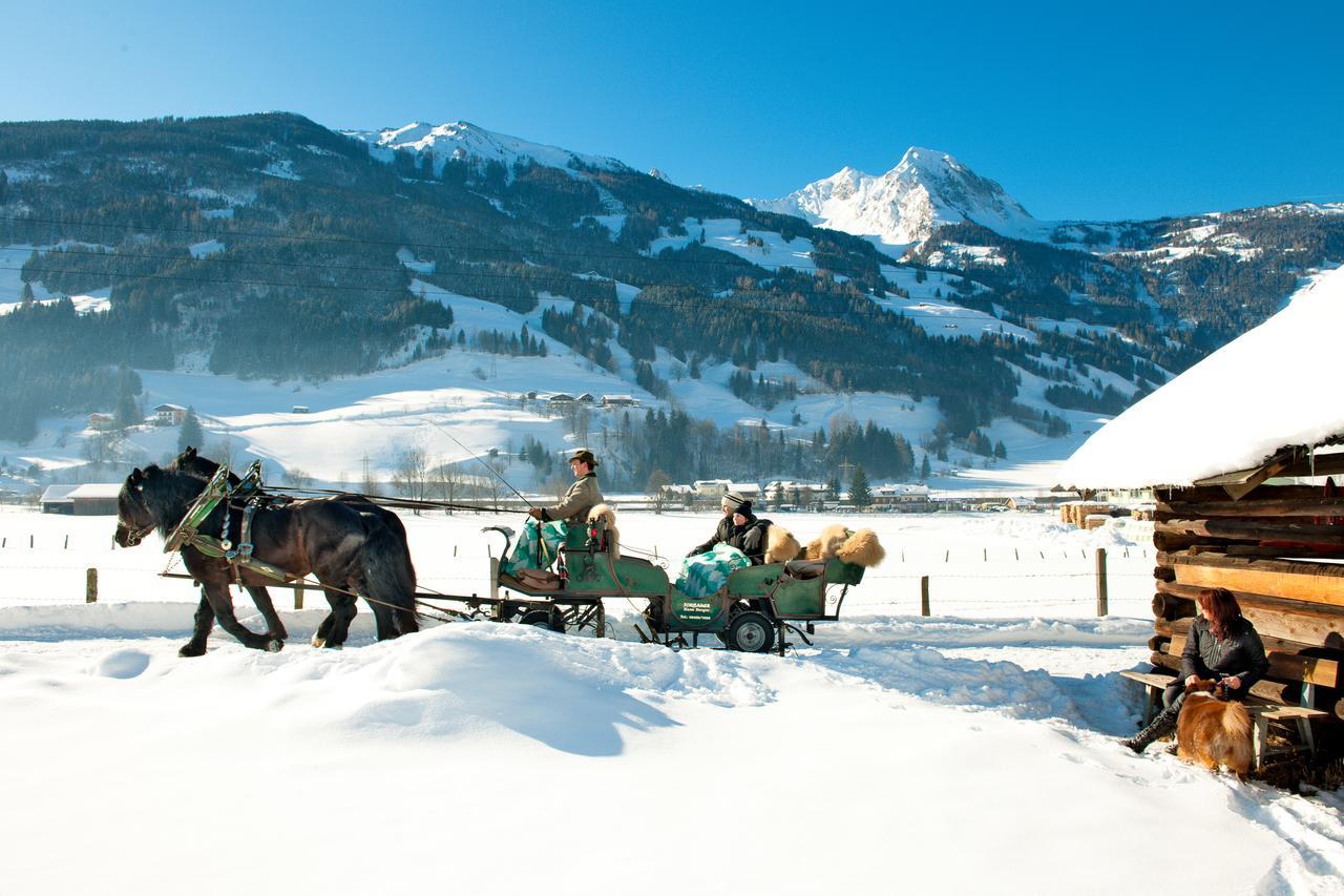Familienhotel Sonngastein バードガシュタイン エクステリア 写真